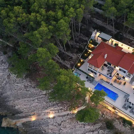 Gardenal By Guide Blato (Korcula)