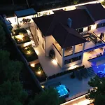 Vila Gardenal By Guide *