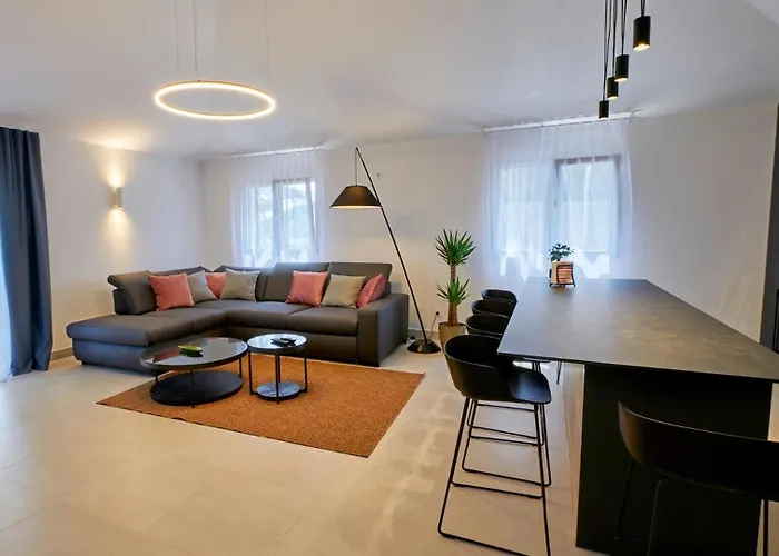 Willa Gardenal By Guide Blato (Korcula)