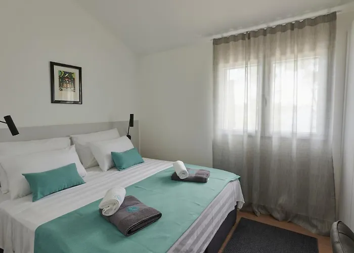 Gardenal By Guide Villa *